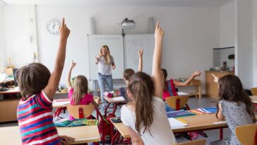 L’intégration des Ukrainiens à l'école suscite le débat