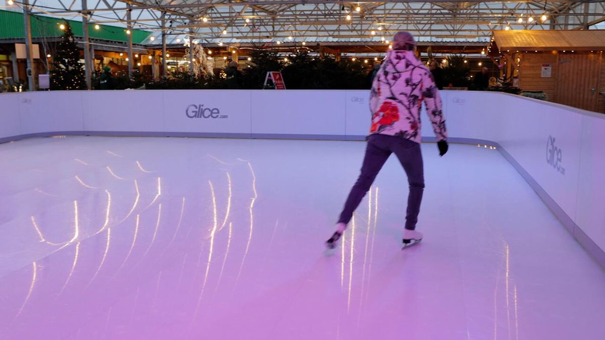 Patinoires en glace synthétique: Quand glisser sur du plastique devient possible