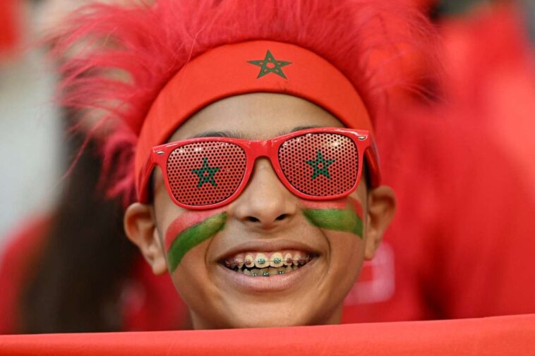 quand les Lions de l’Atlas entrent dans le stade, le Maroc retient son souffle