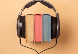 Apple se lance dans les livres audio narrés par des IA