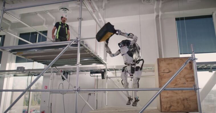 Boston Dynamics dévoile une vidéo impressionnante de son robot Atlas