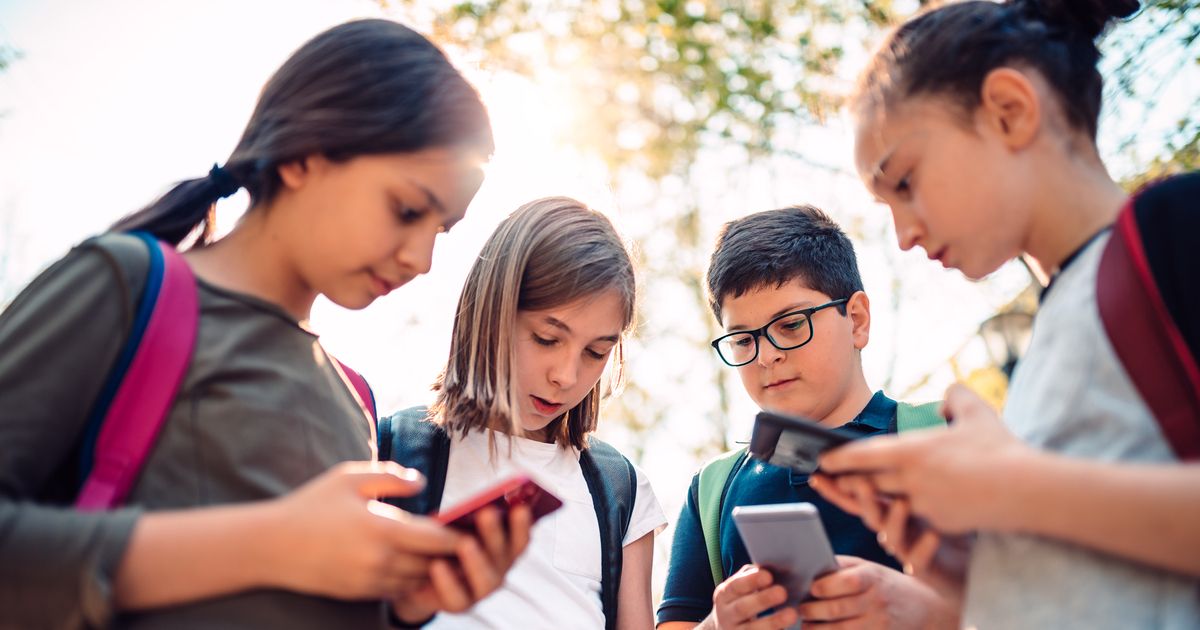 Les enfants massivement connectés découvrent Internet dès l'âge de 5 ans