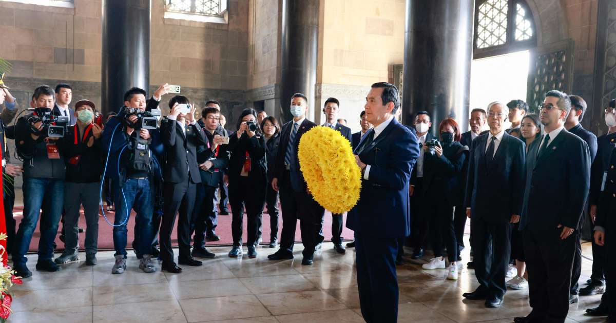 Visite historique en Chine de lancien president taiwanais Ma Ying jeou