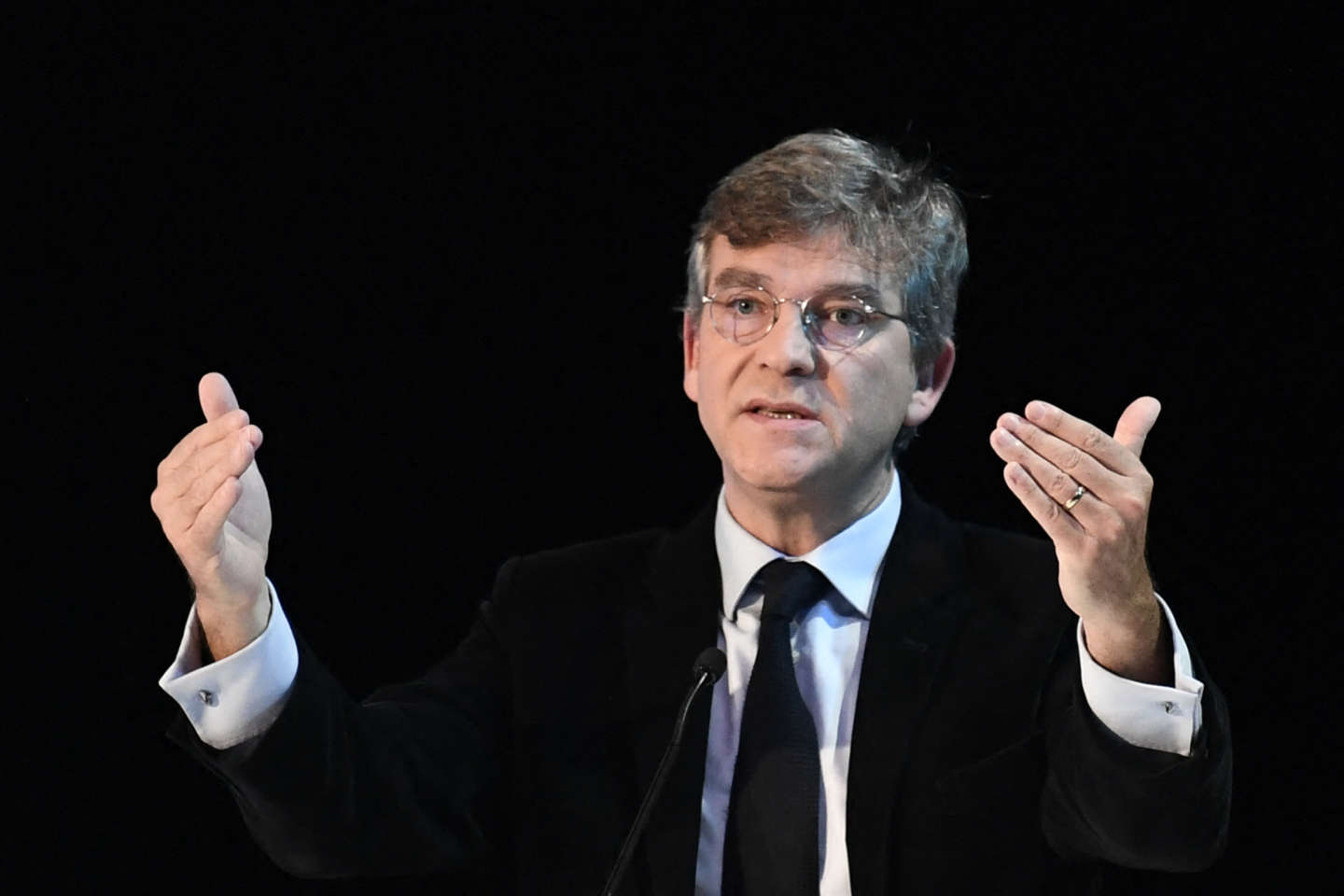 Arnaud Montebourg veut arracher une PME de la défense aux Américains