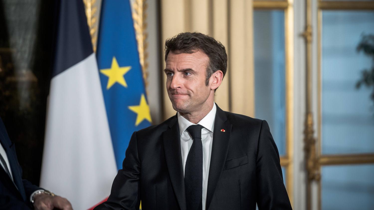 Emmanuel Macron confirme qu'il proposera aux syndicats "d'échanger" après la décision du Conseil constitutionnel