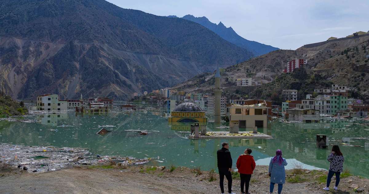 En Turquie les barrages hydrauliques continuent dengloutir des villages