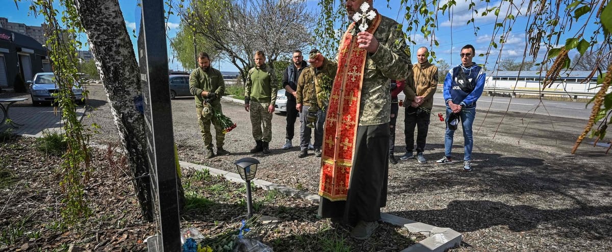 Ukraine: Zelensky dénonce une attaque «barbare» sur un musée de Koupiansk qui a fait un mort