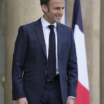 La “victoire à la Pyrrhus” de Macron sur les retraites, aubaine pour l’extrême droite