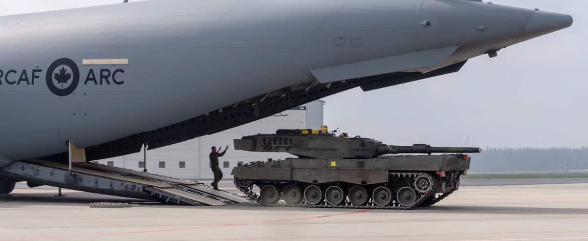 Les huit chars Leopard 2 canadiens promis à l'Ukraine sont arrivés en Pologne