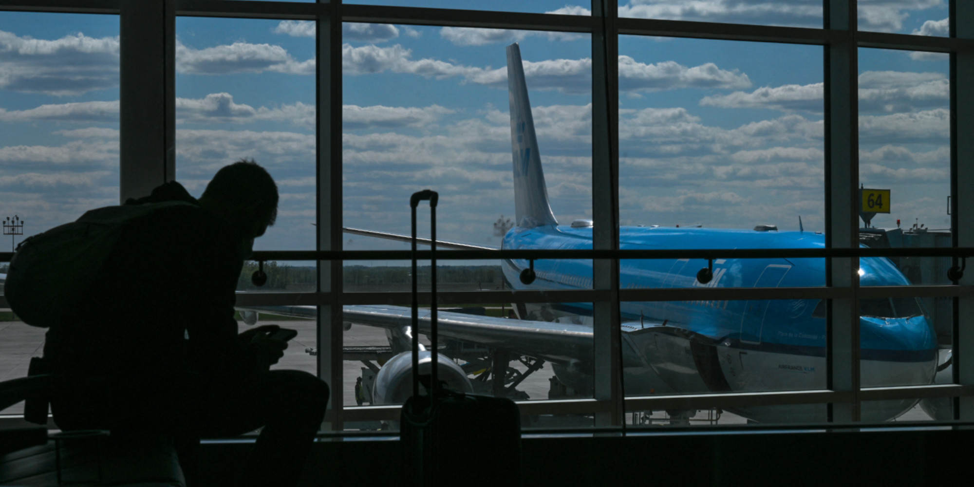 Les prix des billets d'avion explosent mais les compagnies font le plein pour l'été