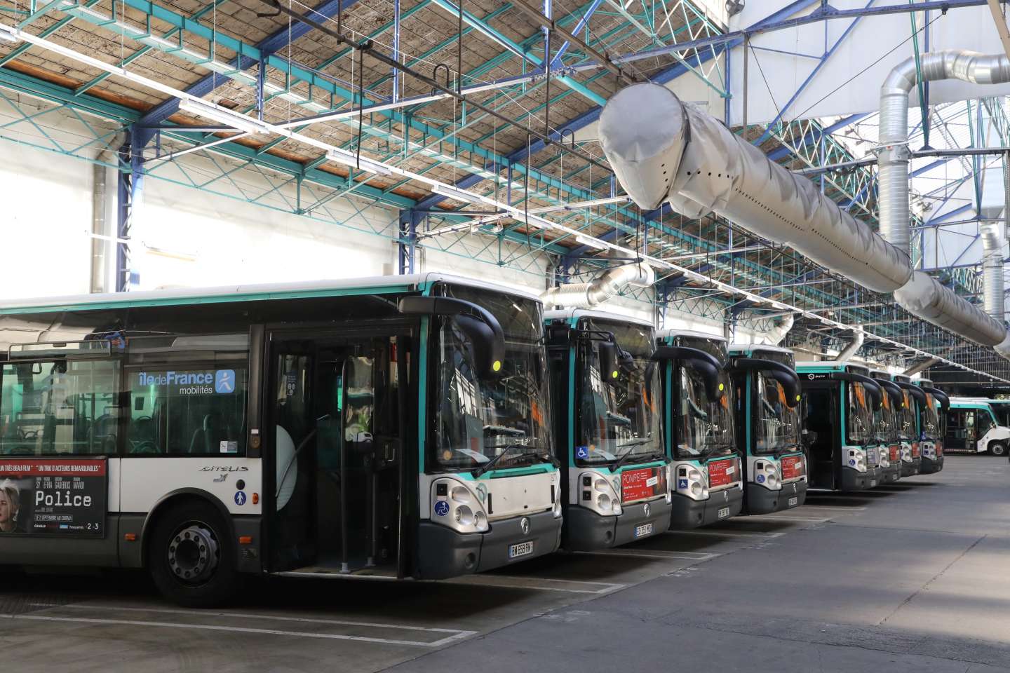 le report à 2026 de l’ouverture à la concurrence des bus parisiens voté en commission à l’Assemblée nationale