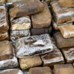 2,4 tonnes de résine de cannabis découvertes dans un camion à Flins-sur-Seine, trois hommes en garde à vue