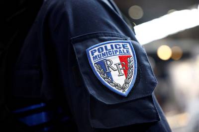 Attaque à l’arme blanche à Paris: au moins un mort et plusieurs blessés, l’assaillant interpellé
