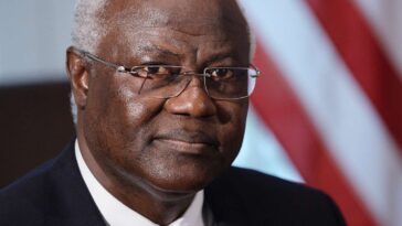 l’ex-président Koroma inculpé pour son rôle présumé dans une « tentative de coup d’Etat »