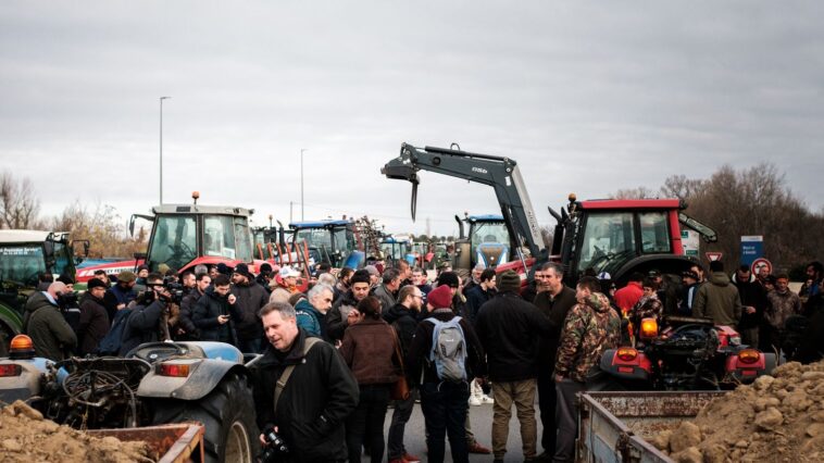 les tracteurs sont entrés dans Agen et se dirigent vers le centre de Perpignan