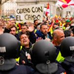 Des milliers d’agriculteurs laissent éclater leur colère dans les rues de Madrid: “Le monde rural se meurt”