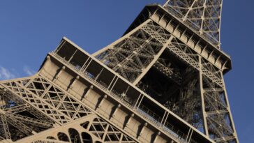 La Tour Eiffel menacée d'effondrement à cause de la rouille ?