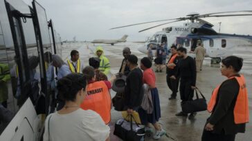 243 personnes évacuées vers la Martinique, dont une majorité de Français