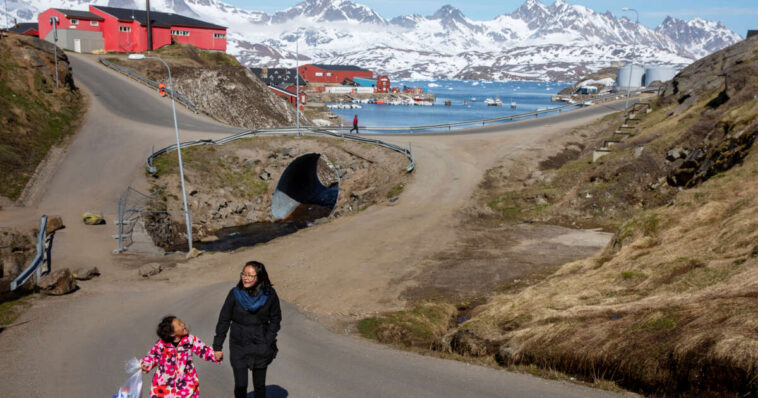 des Groenlandaises attaquent l’État danois en justice