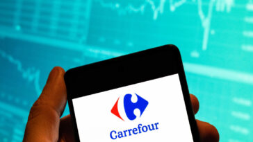 Carrefour assigné en justice par des syndicats