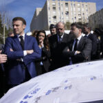 En visite surprise à Marseille, Emmanuel Macron veut "porter un coup d'arrêt" au trafic de drogue