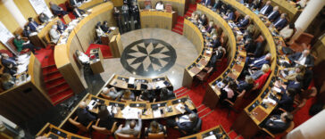 l'Assemblée insulaire adopte le projet constitutionnel