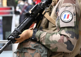 Paris : un soldat de l'opération Sentinelle blessé au couteau gare de l'Est, le suspect interpellé