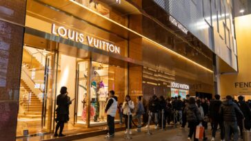 Le plan de relance de la Chine fait bondir l’action LVMH et la fortune de Bernard Arnault