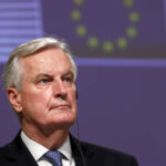 Michel Barnier, le “négociateur chevronné” du Brexit chargé de “déminer” la crise politique française