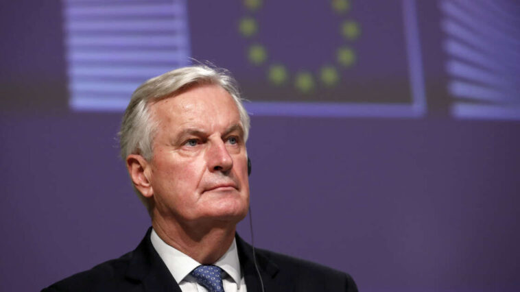 Michel Barnier, le “négociateur chevronné” du Brexit chargé de “déminer” la crise politique française