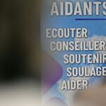 Congé de proche aidant, aide au répit... Les dispositifs pour les aidants restent encore méconnus