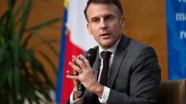 l’ambassadeur de France Antoine Michon convoqué après les propos d’Emmanuel Macron