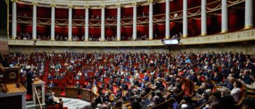 Les députés rejettent la partie recettes du budget 2025, fortement remaniée par la gauche lors de son examen à l’Assemblée nationale